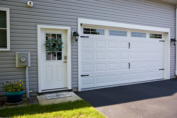 24/7 Emergency Garage Door Panel Replacement experts in Fishersville, VA